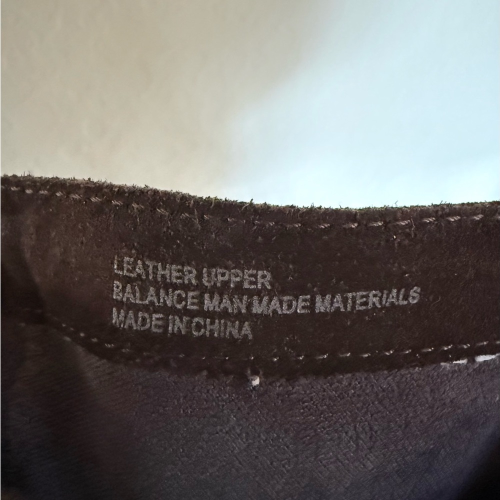 NWOT Børn Crown Women's Genuine Suede Brown Boots Size 8.5 (Retailed $200) - Picture 3 of 4
